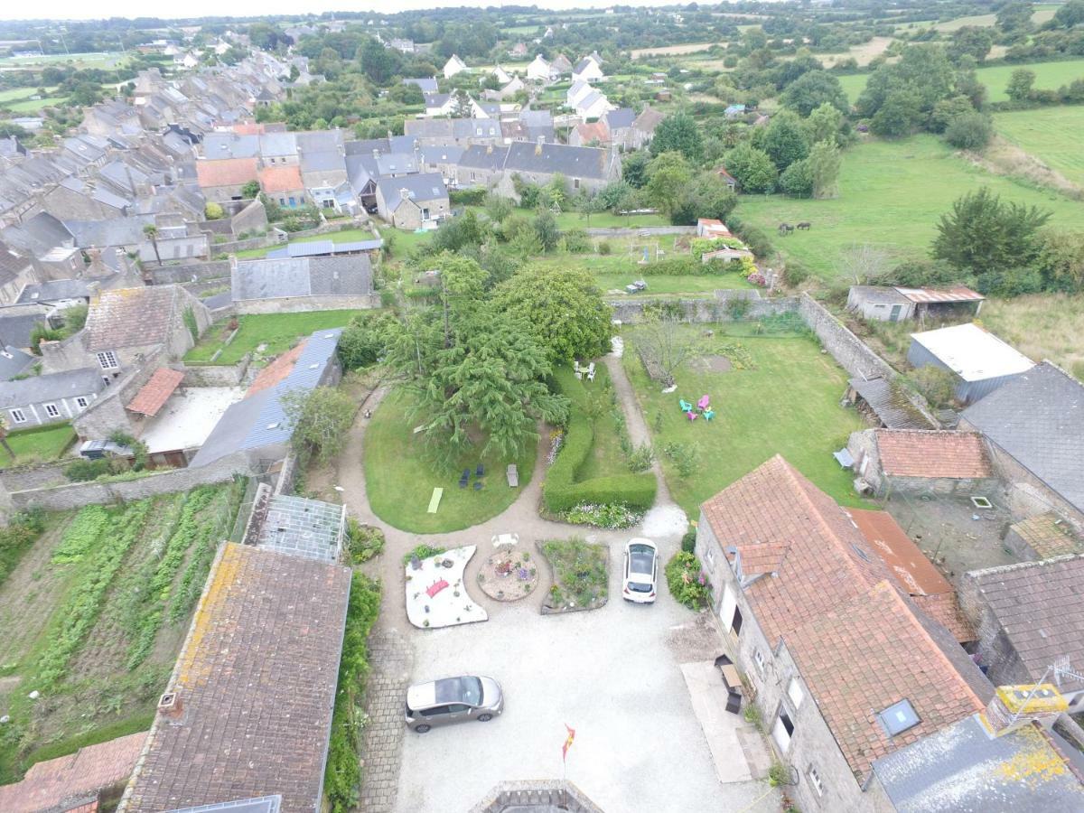 La Tourelle En Normandie Saint-Pierre-Église Kültér fotó
