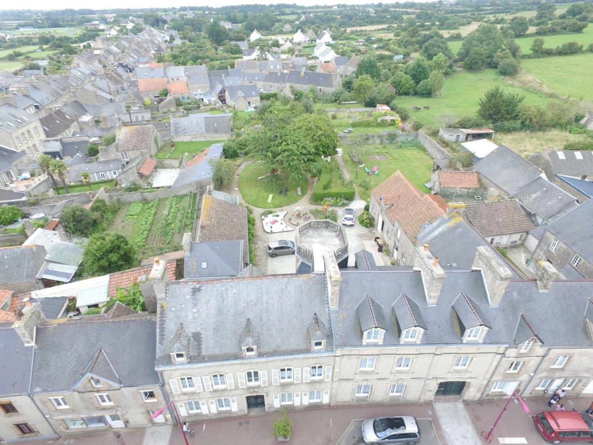 La Tourelle En Normandie Saint-Pierre-Église Kültér fotó